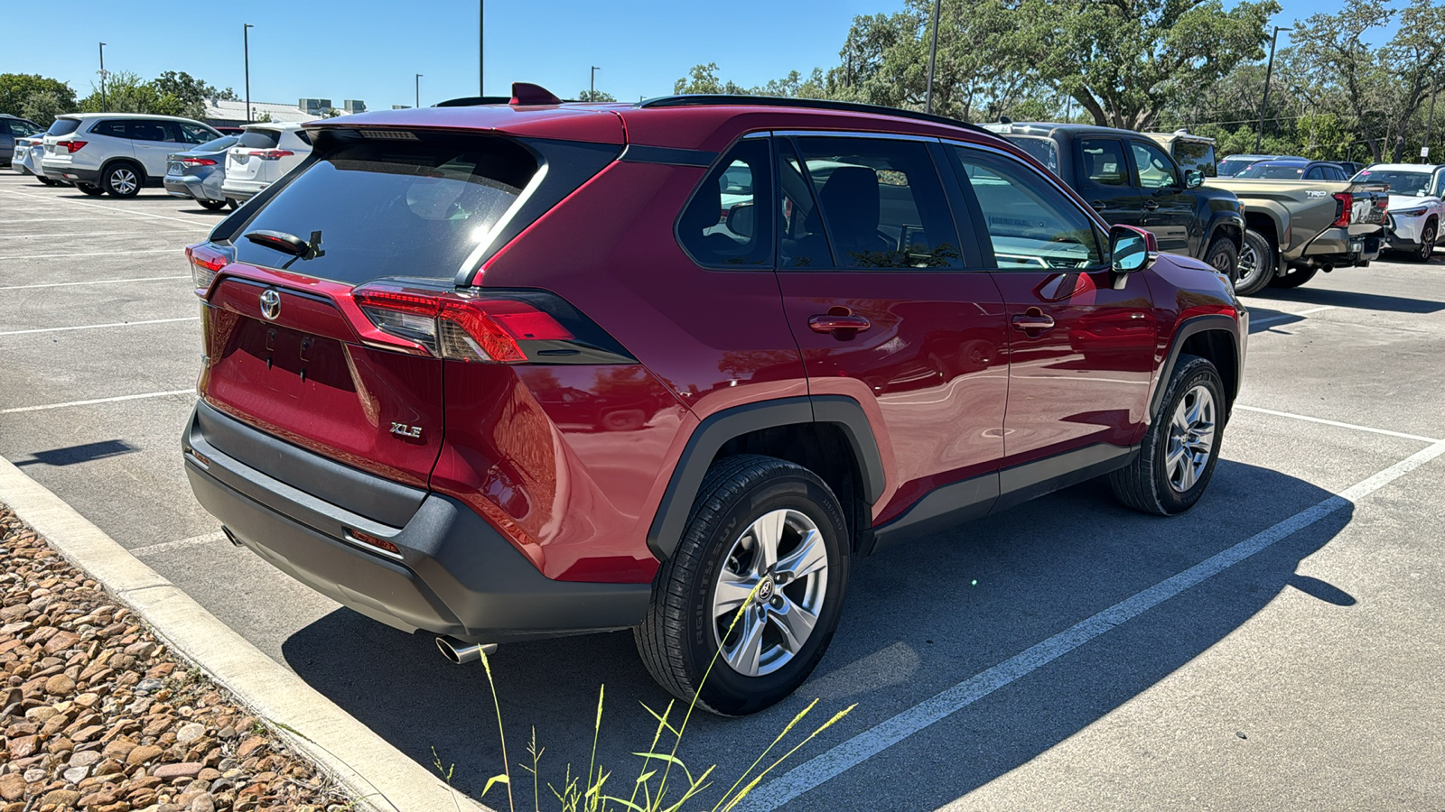 2022 Toyota RAV4 XLE 5