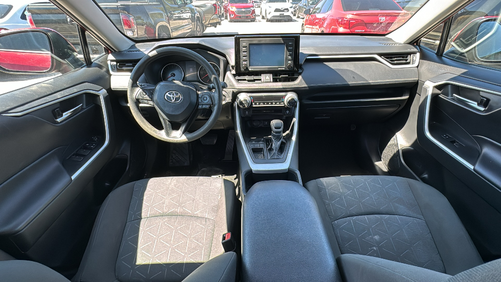 2022 Toyota RAV4 XLE 9