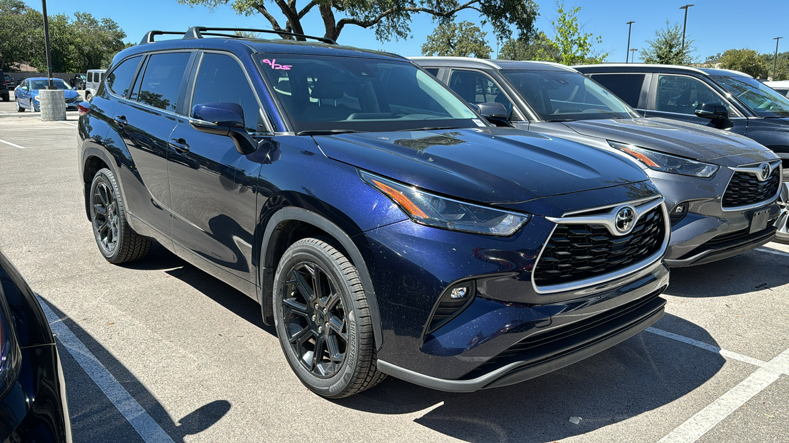 2023 Toyota Highlander L 11