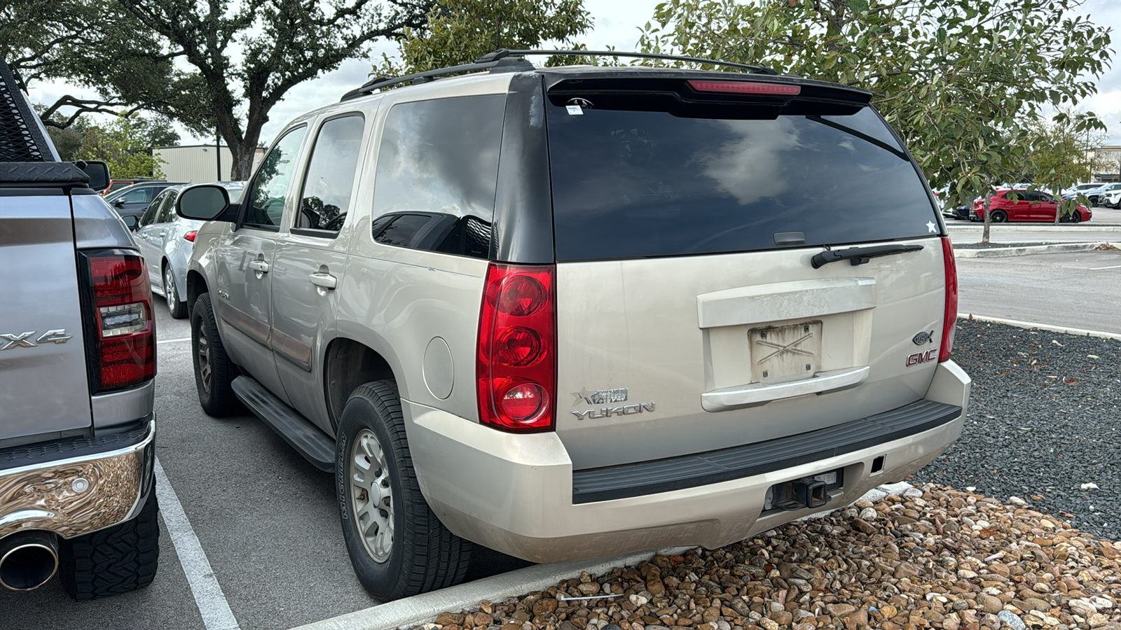 2007 GMC Yukon SLE 4