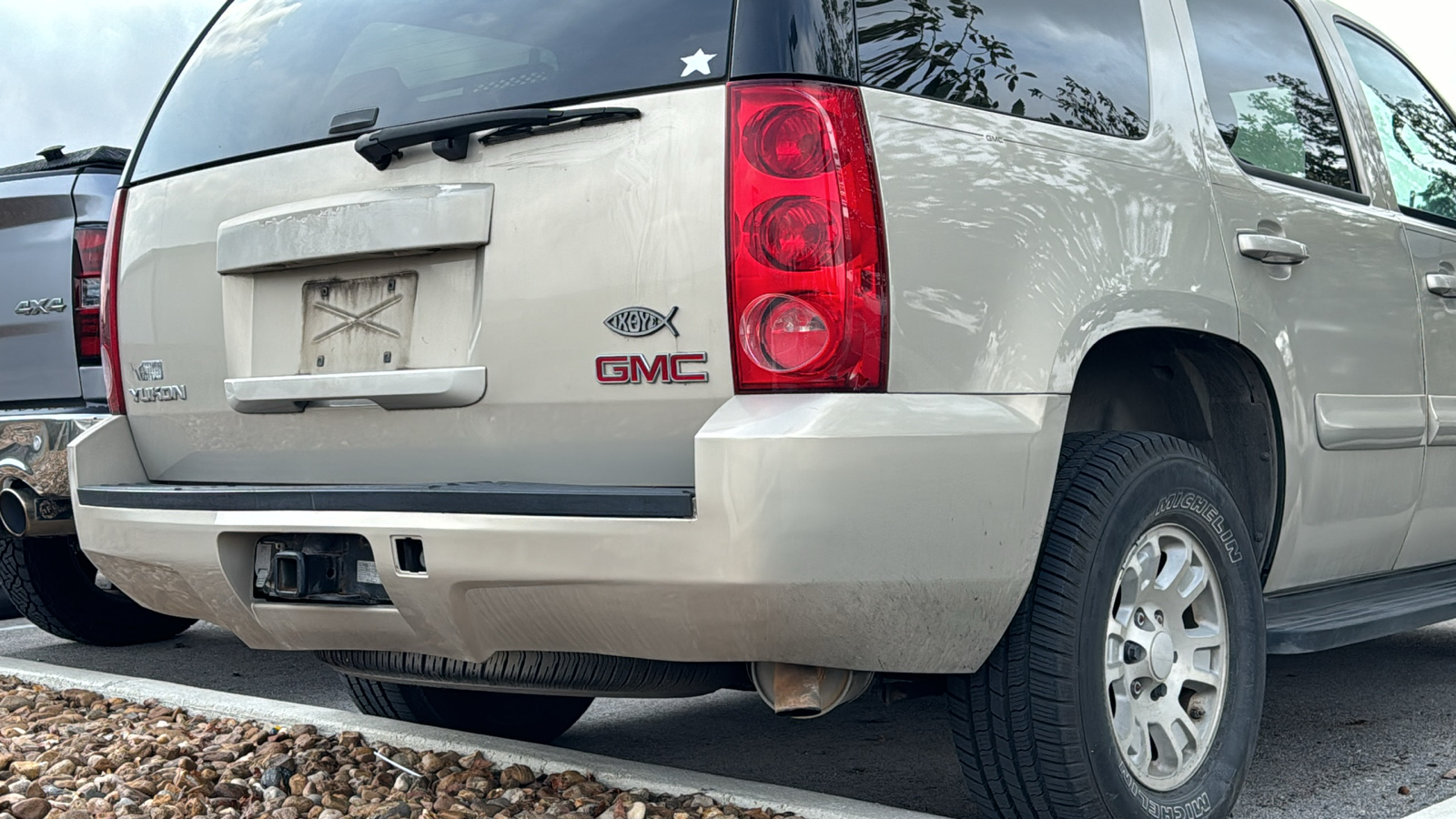 2007 GMC Yukon SLE 8