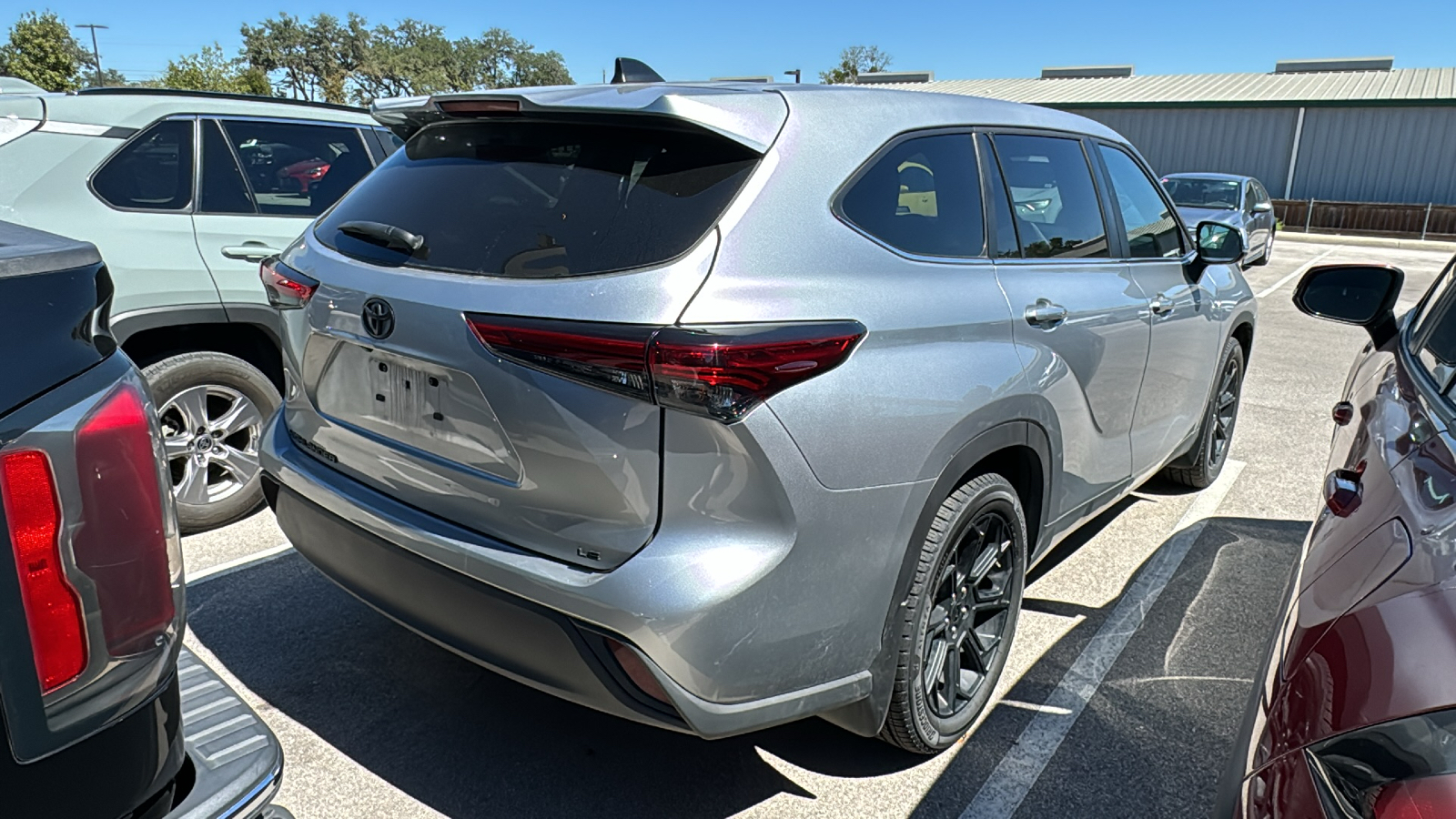 2023 Toyota Highlander LE 5