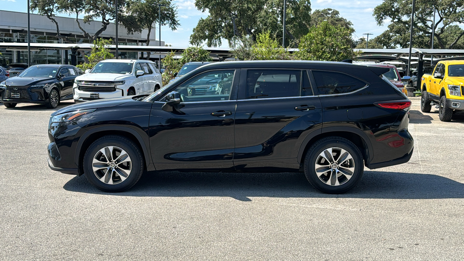 2023 Toyota Highlander XLE 4