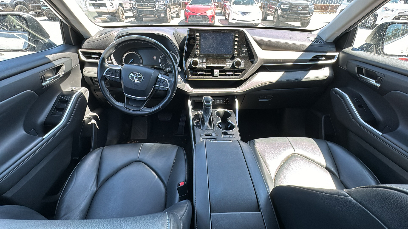 2022 Toyota Highlander XLE 9