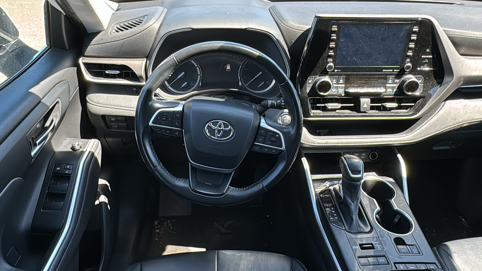 2022 Toyota Highlander XLE 10