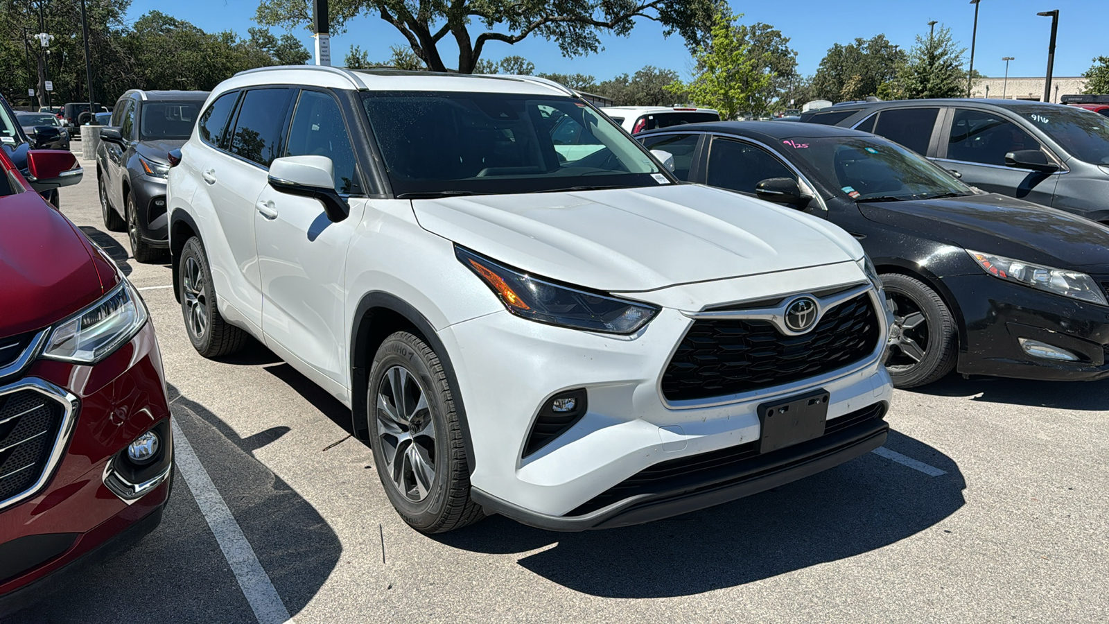 2022 Toyota Highlander XLE 11