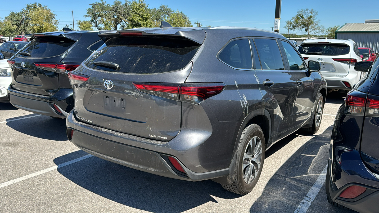 2023 Toyota Highlander XLE 6