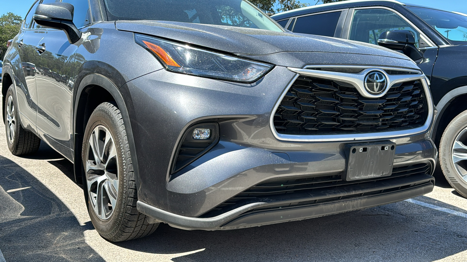 2023 Toyota Highlander XLE 9