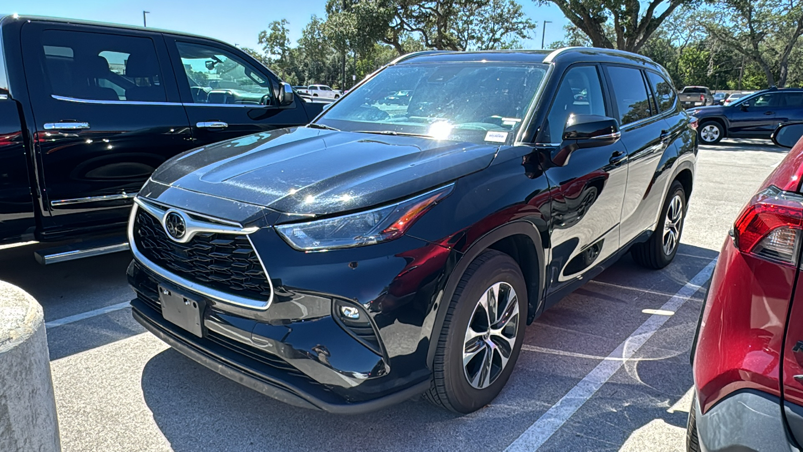 2023 Toyota Highlander XLE 3