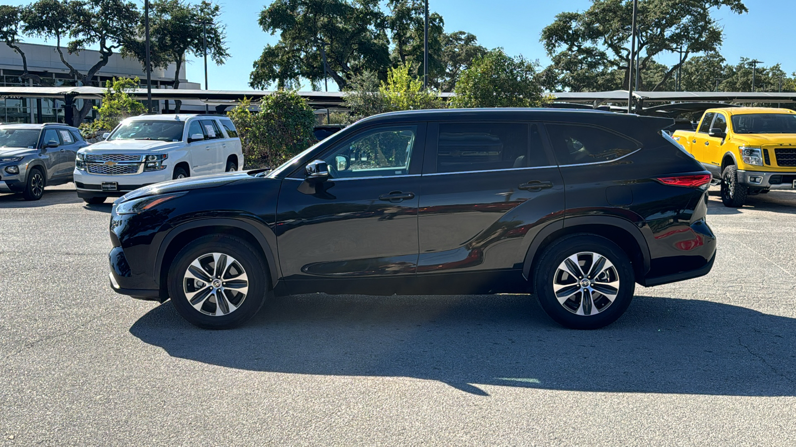 2023 Toyota Highlander XLE 4