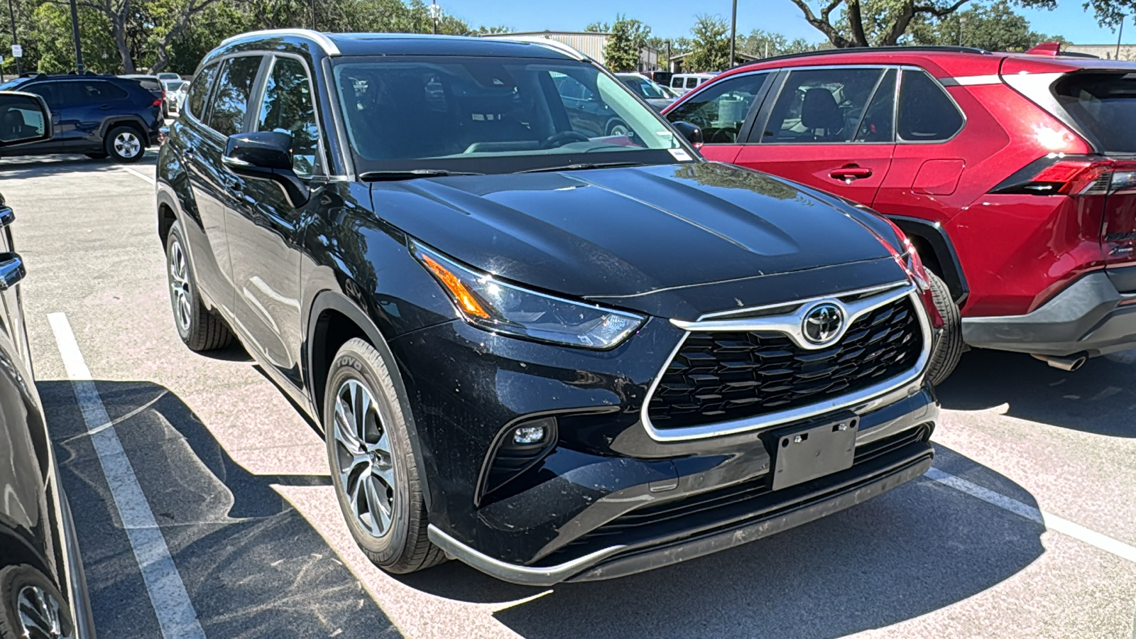 2023 Toyota Highlander XLE 11