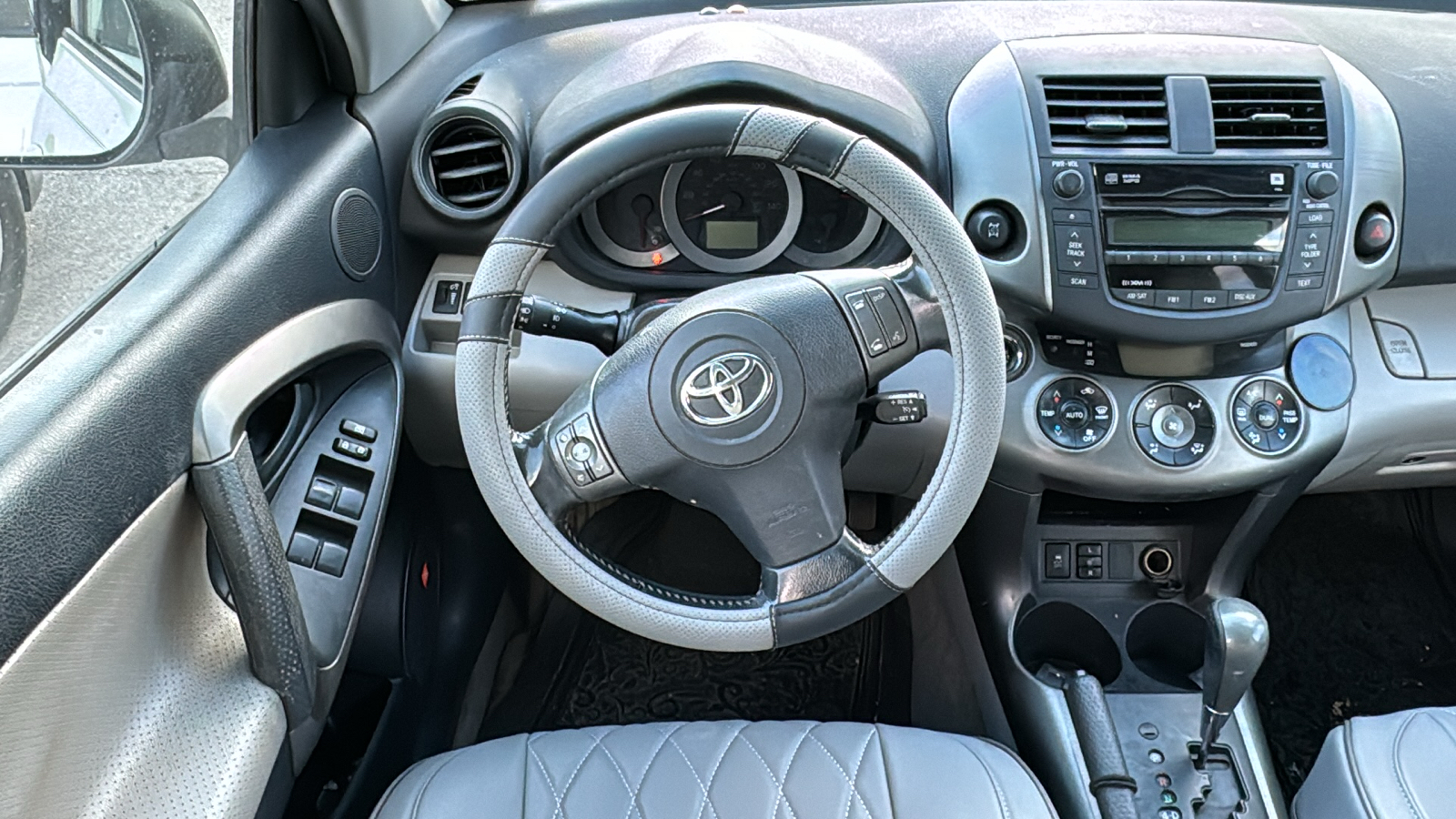 2009 Toyota RAV4 Limited 10