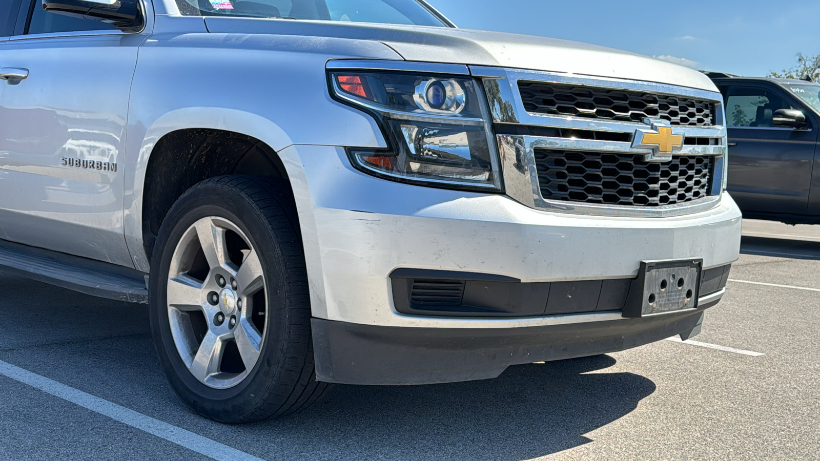 2015 Chevrolet Suburban LT 9