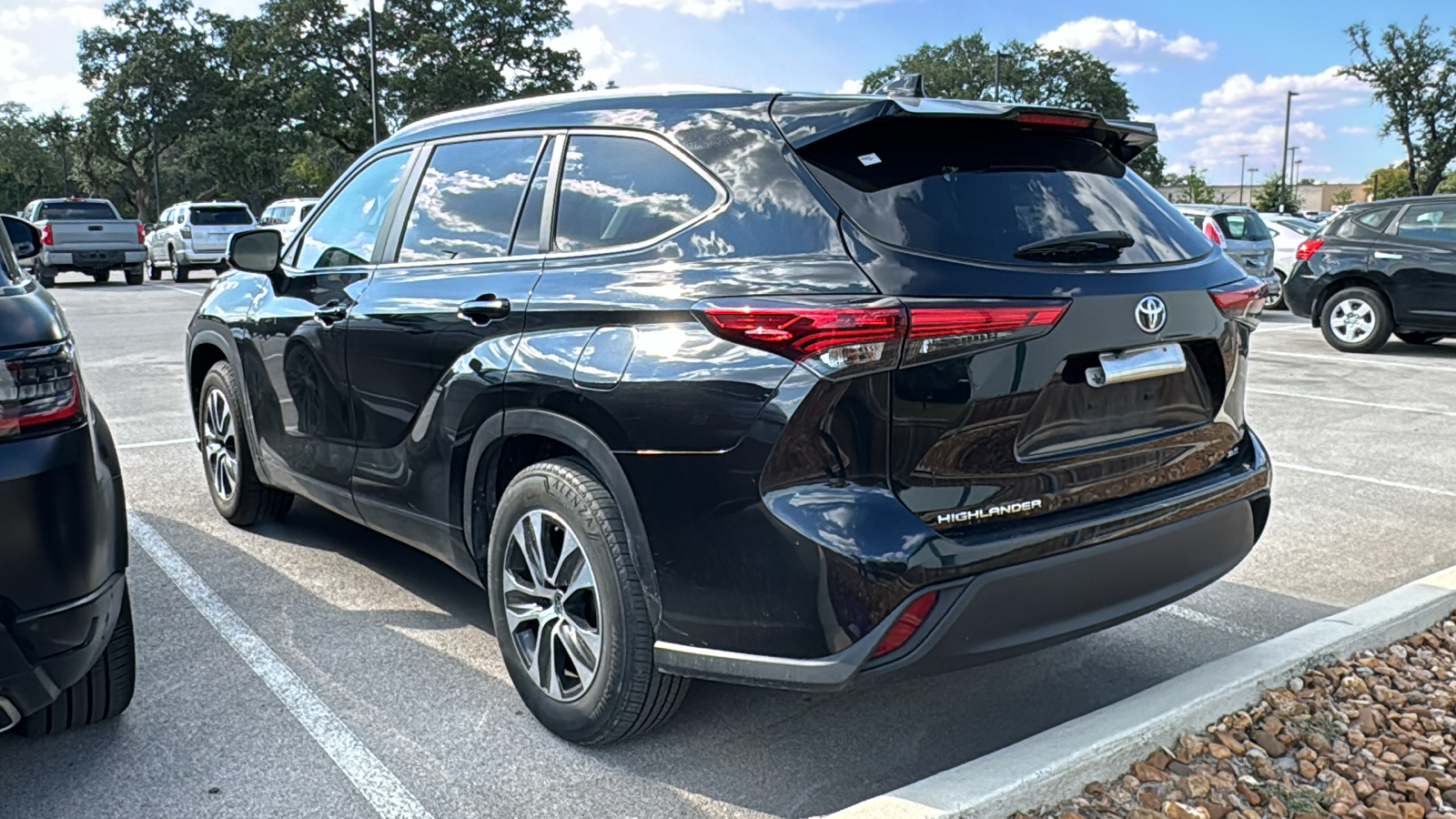 2023 Toyota Highlander XLE 4