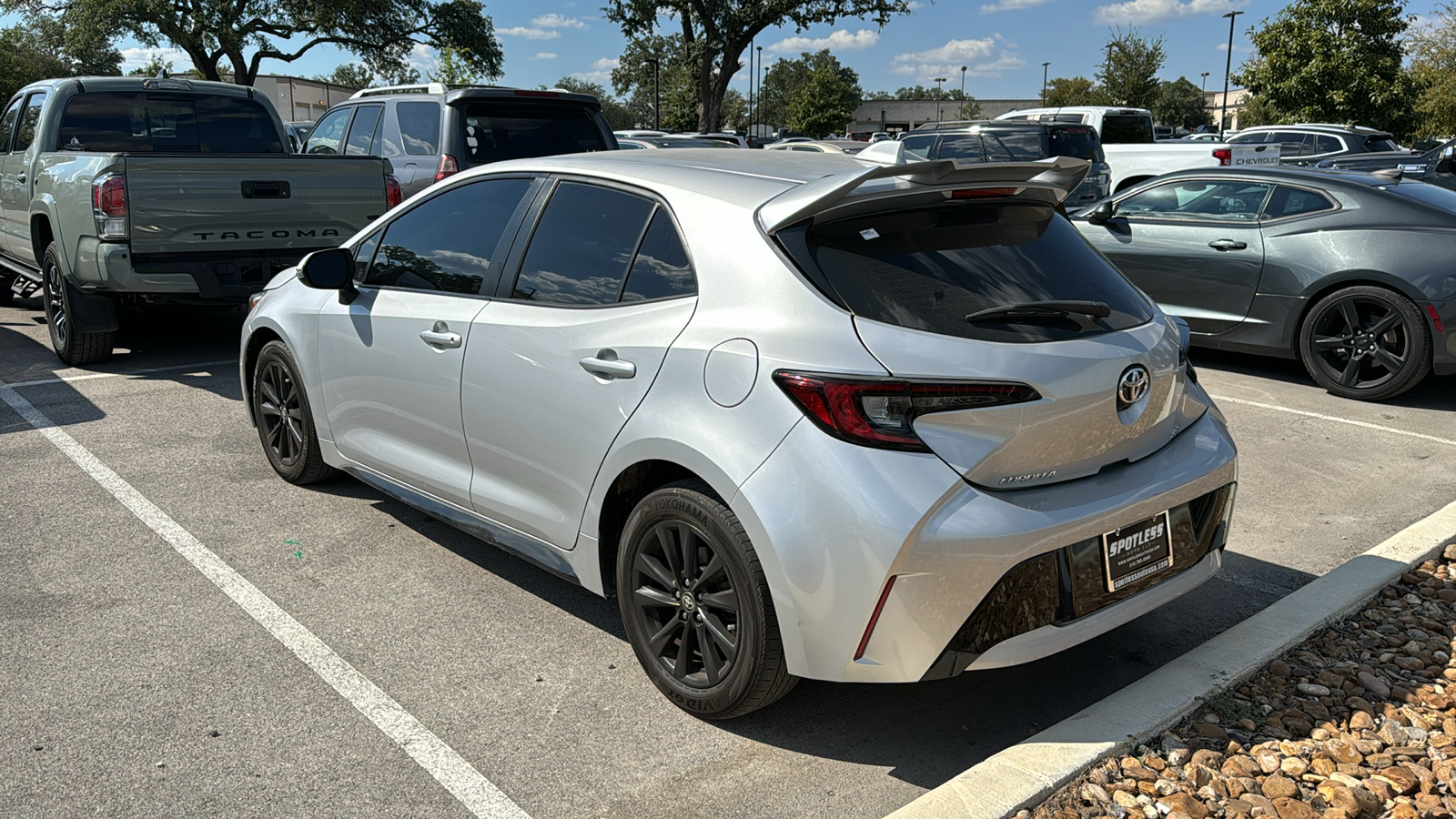 2023 Toyota Corolla Hatchback SE 4