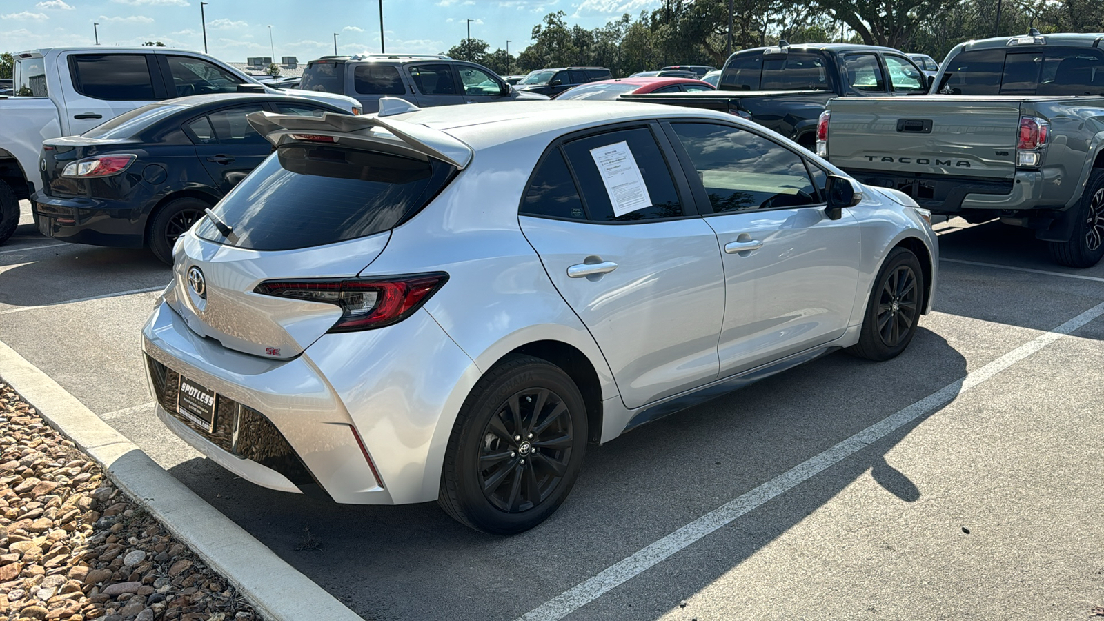 2023 Toyota Corolla Hatchback SE 5