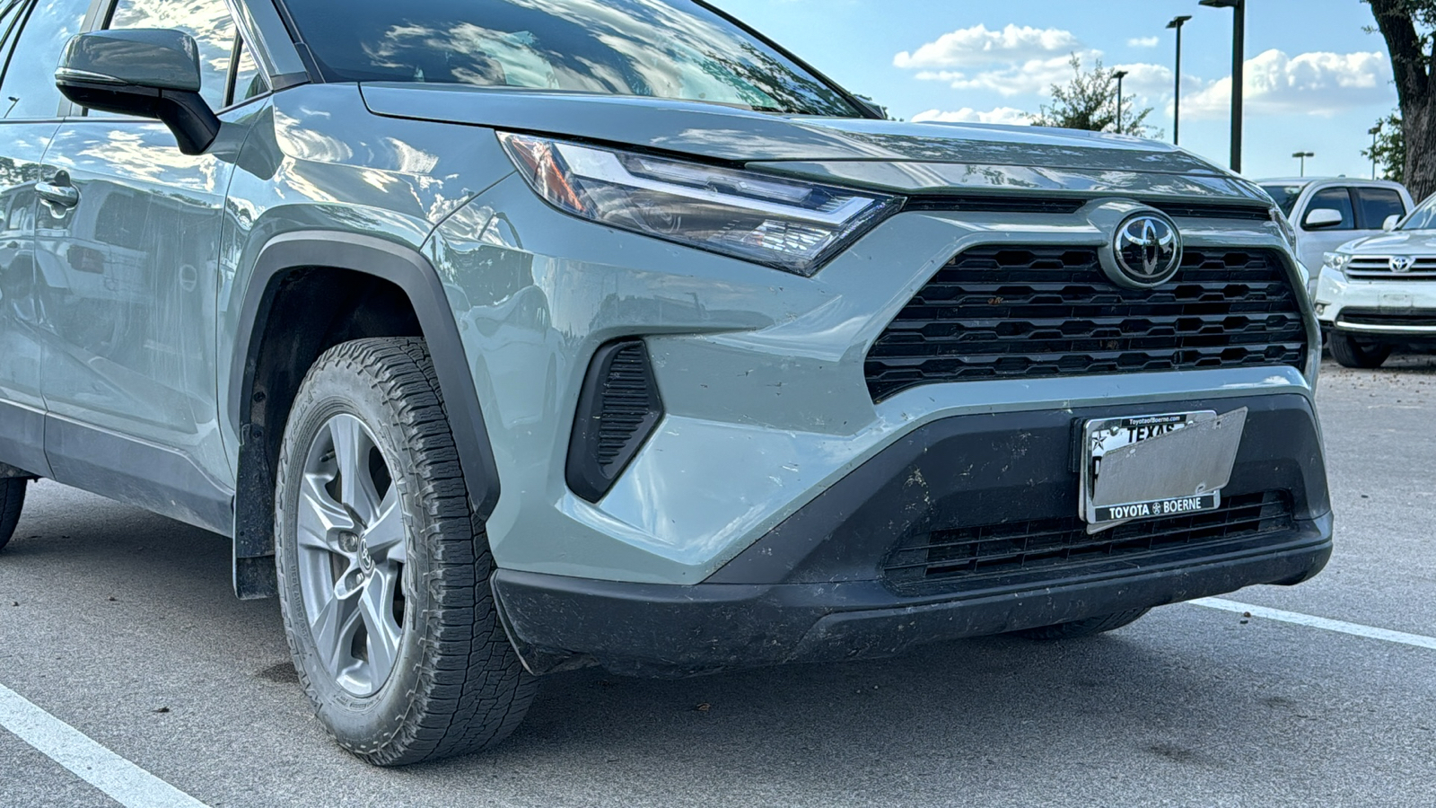 2022 Toyota RAV4 XLE 9