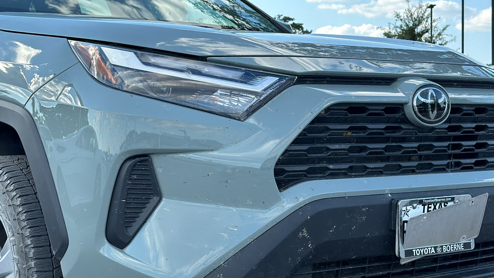 2022 Toyota RAV4 XLE 10