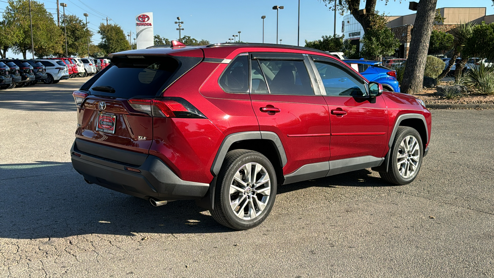 2021 Toyota RAV4 XLE Premium 7