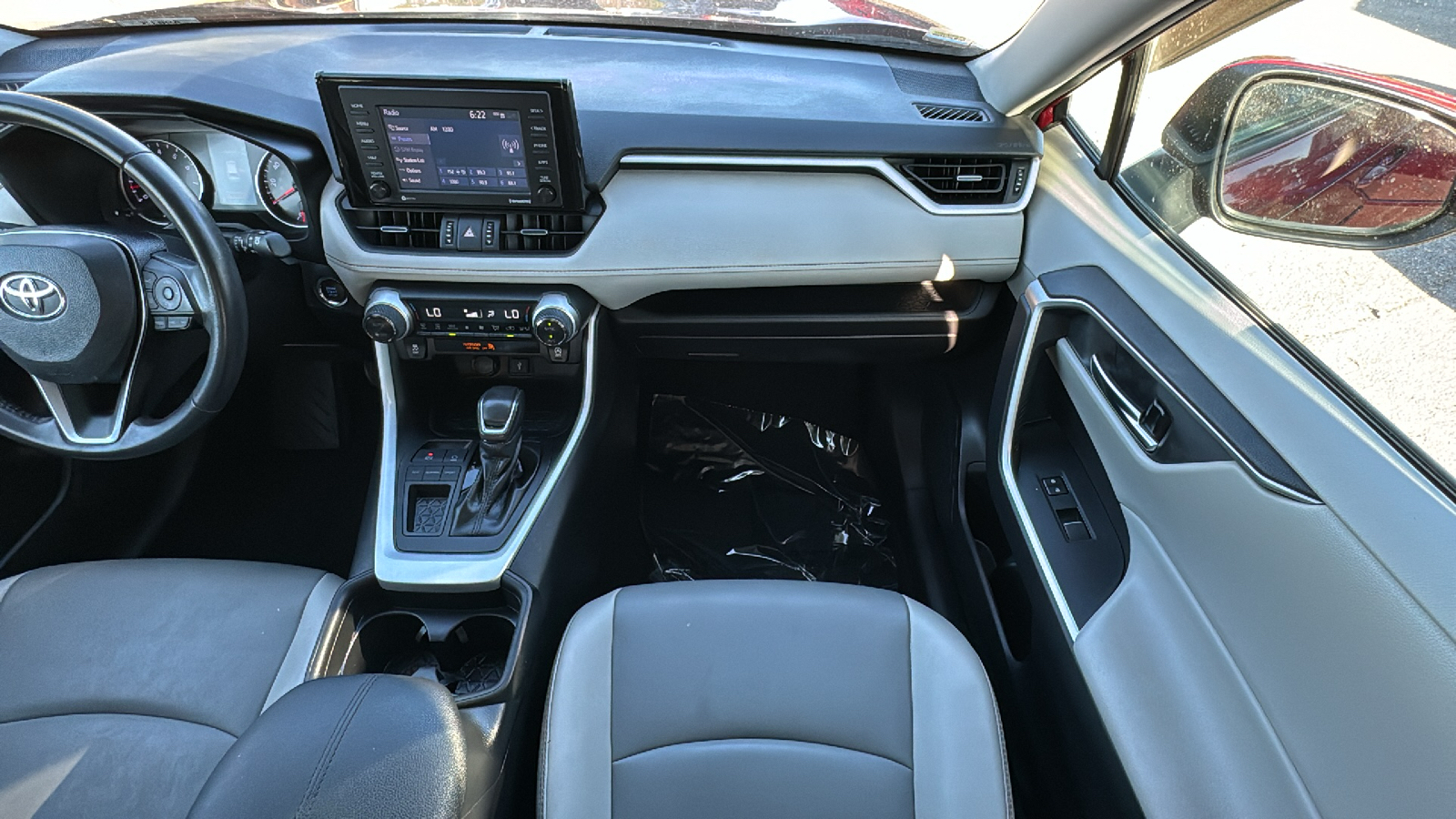 2021 Toyota RAV4 XLE Premium 33