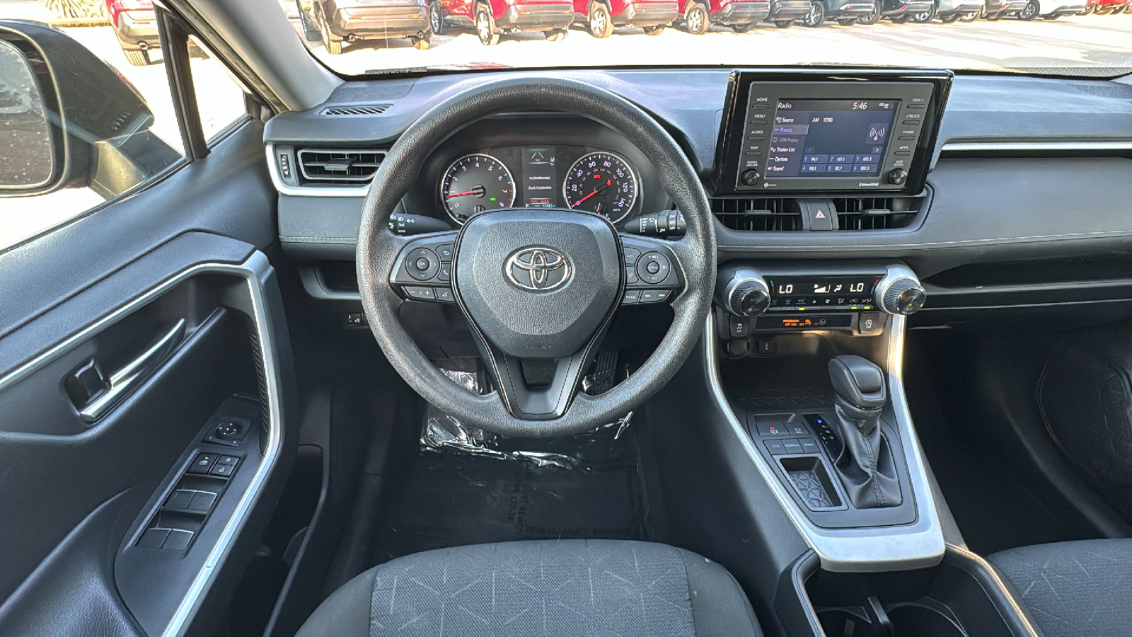 2022 Toyota RAV4 XLE 19