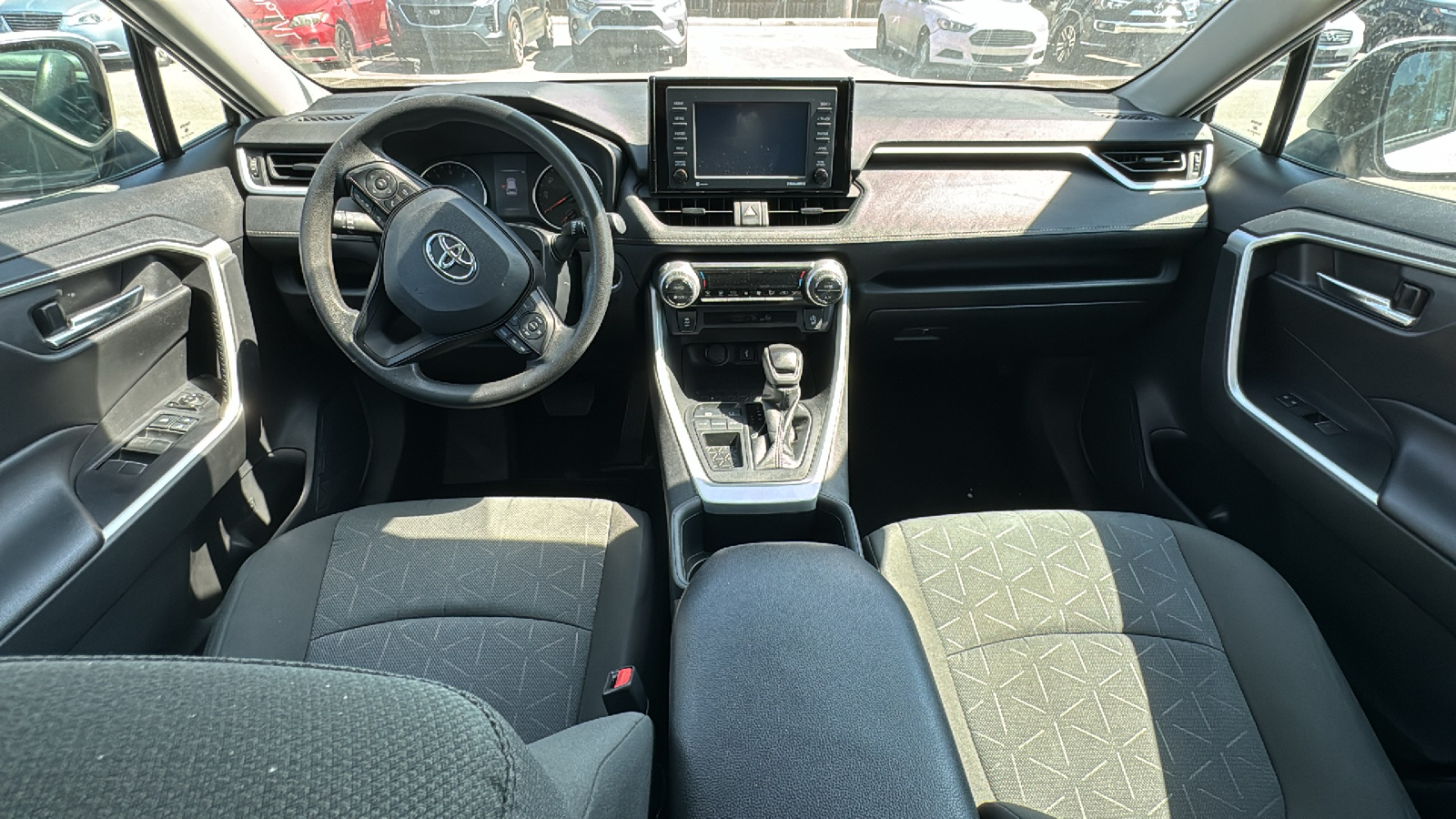 2022 Toyota RAV4 XLE 9