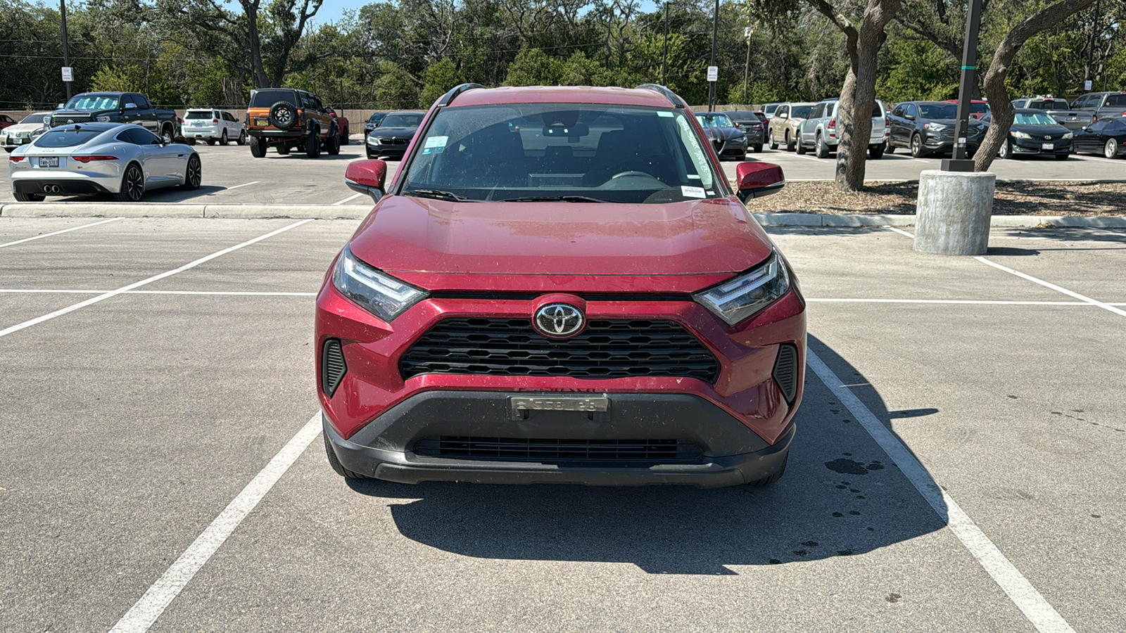 2023 Toyota RAV4 XLE 2