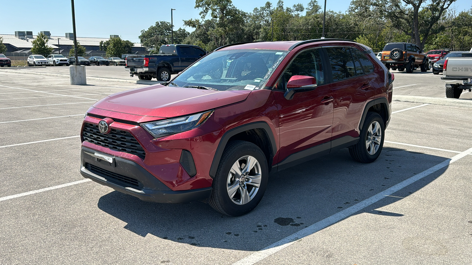 2023 Toyota RAV4 XLE 3