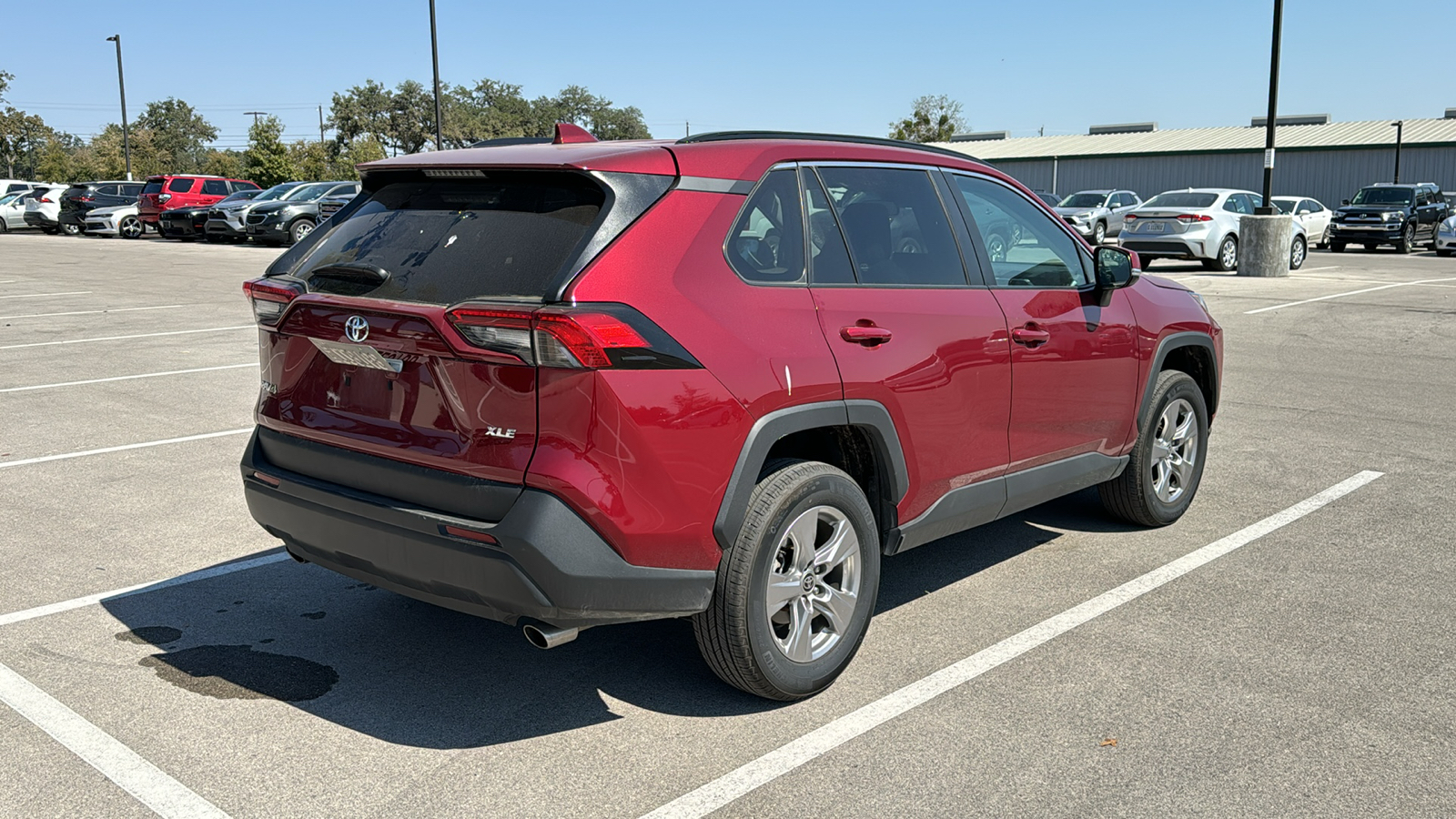 2023 Toyota RAV4 XLE 5