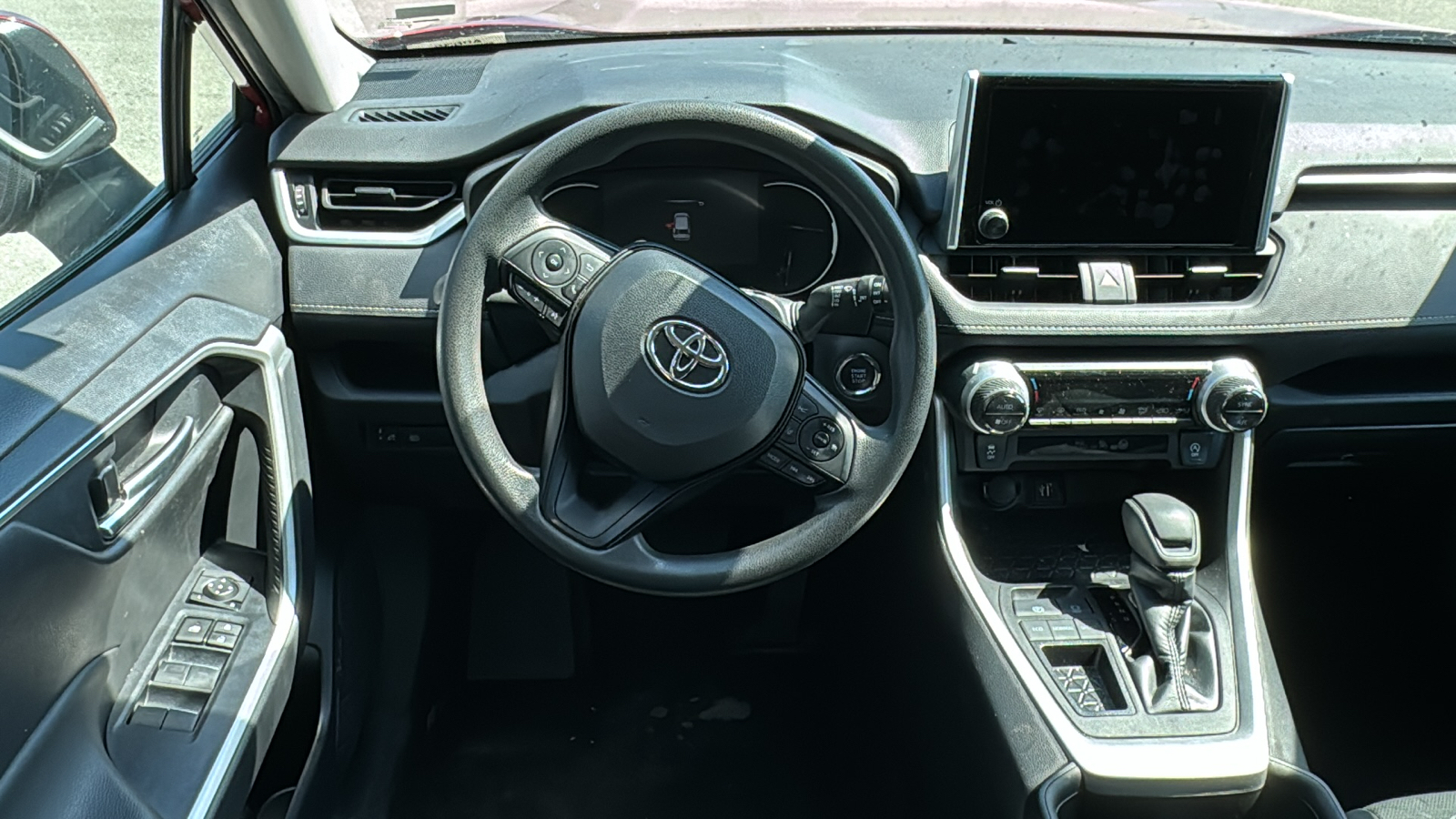 2023 Toyota RAV4 XLE 10