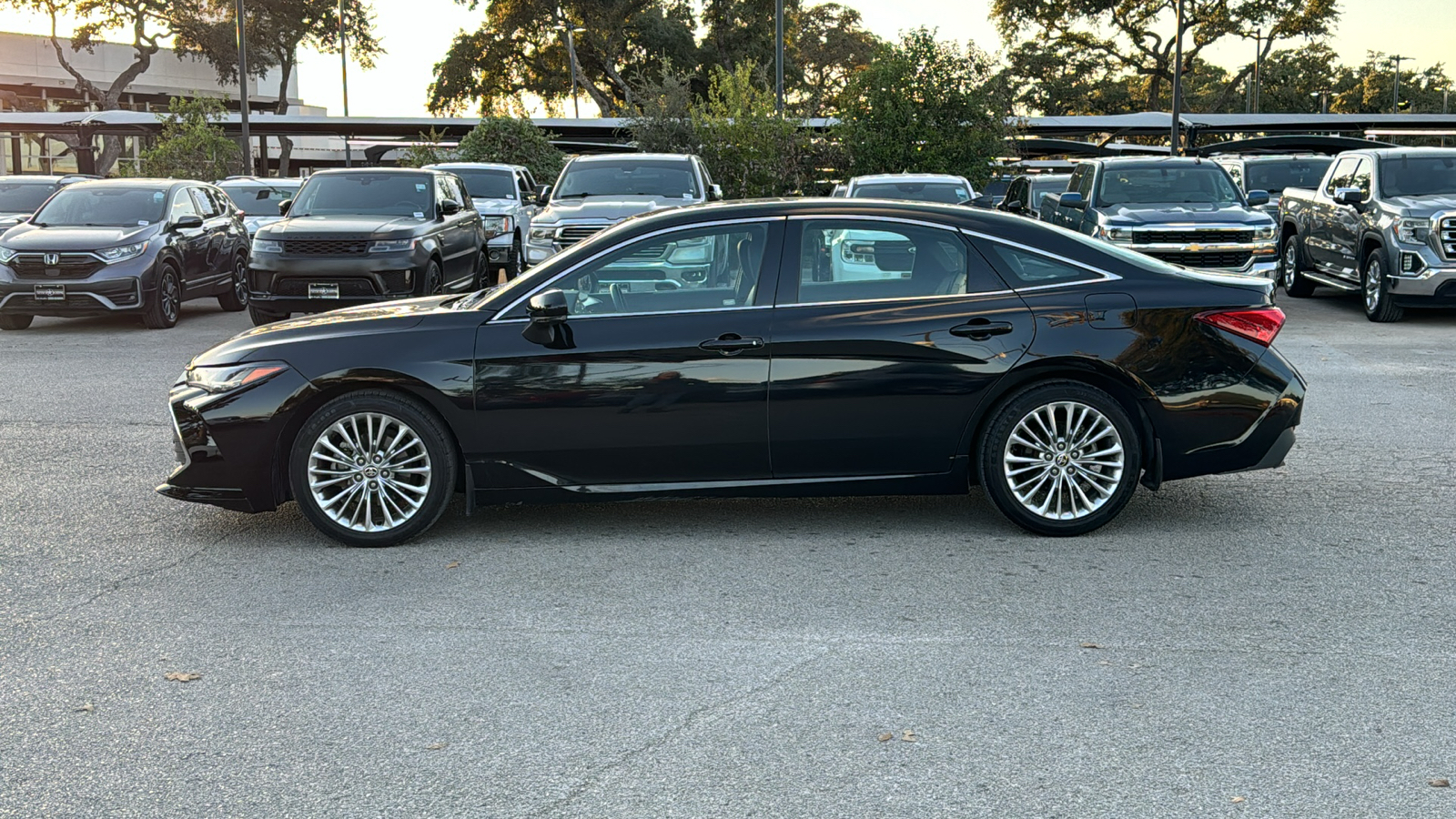 2022 Toyota Avalon Limited 5