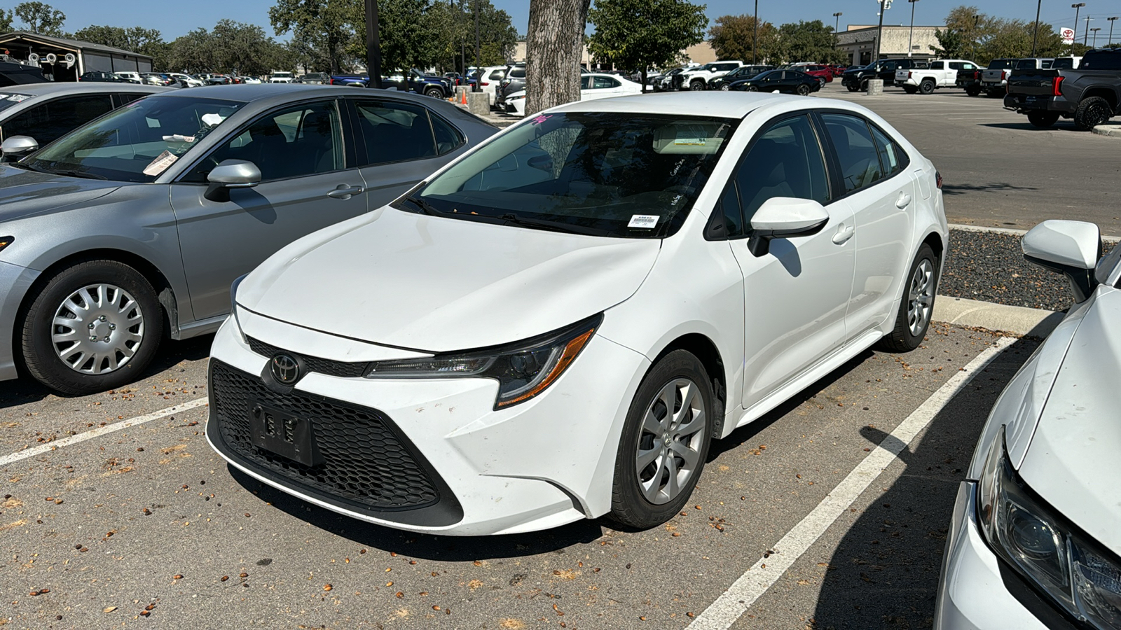 2022 Toyota Corolla LE 3