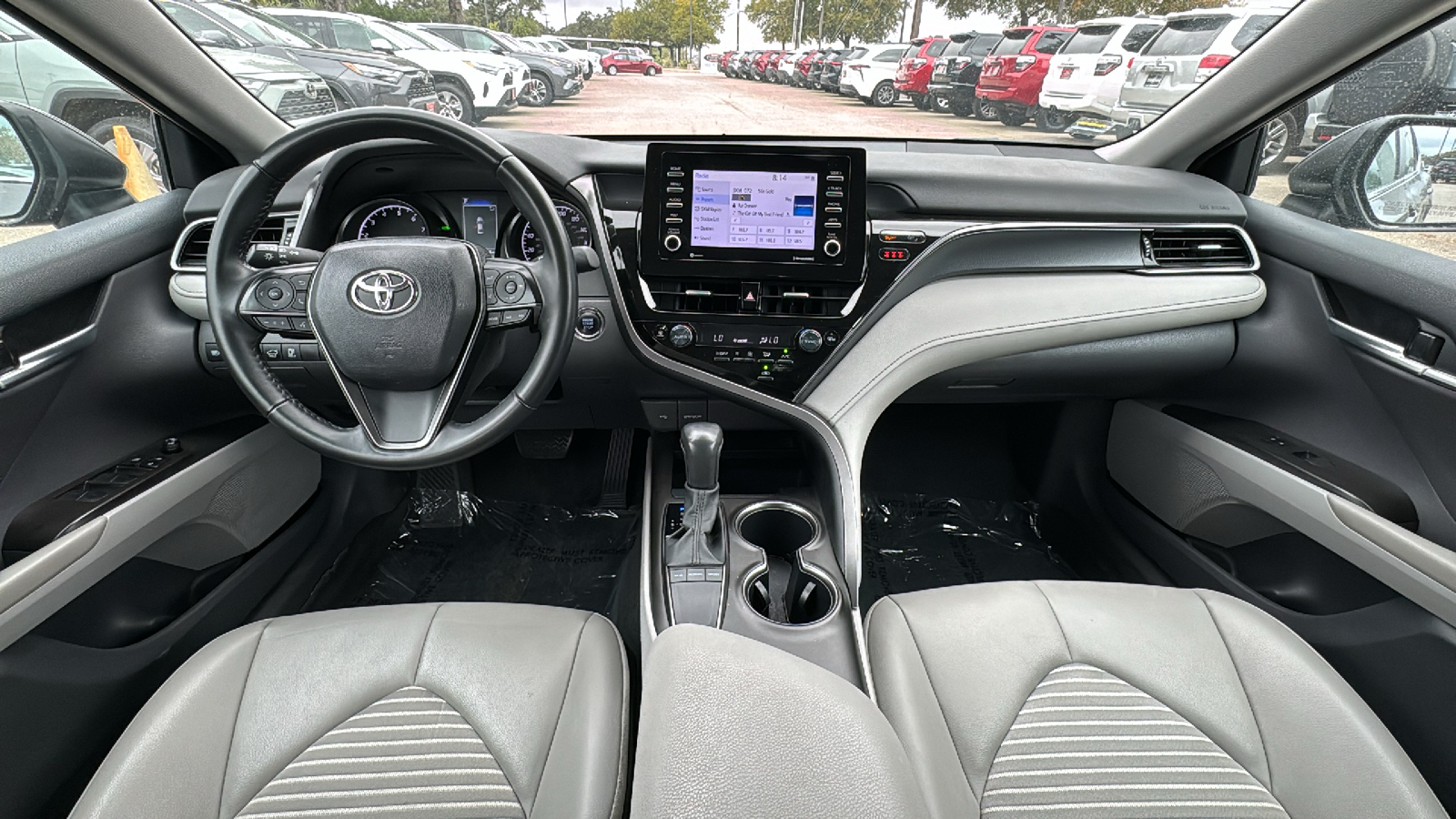 2024 Toyota Camry SE 27