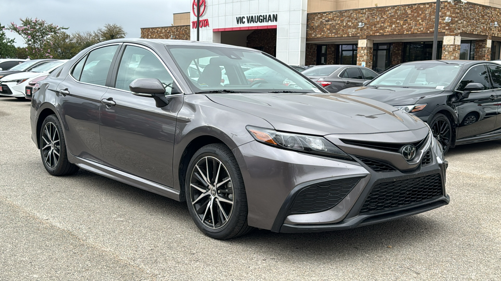 2024 Toyota Camry SE 36