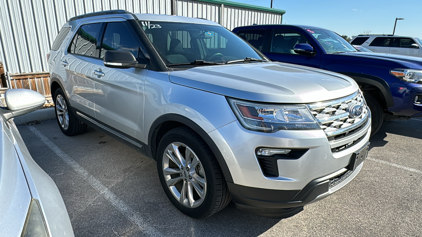 2019 Ford Explorer XLT 2