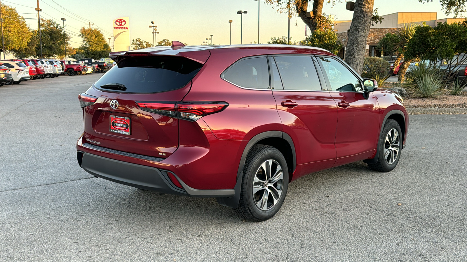 2022 Toyota Highlander XLE 7