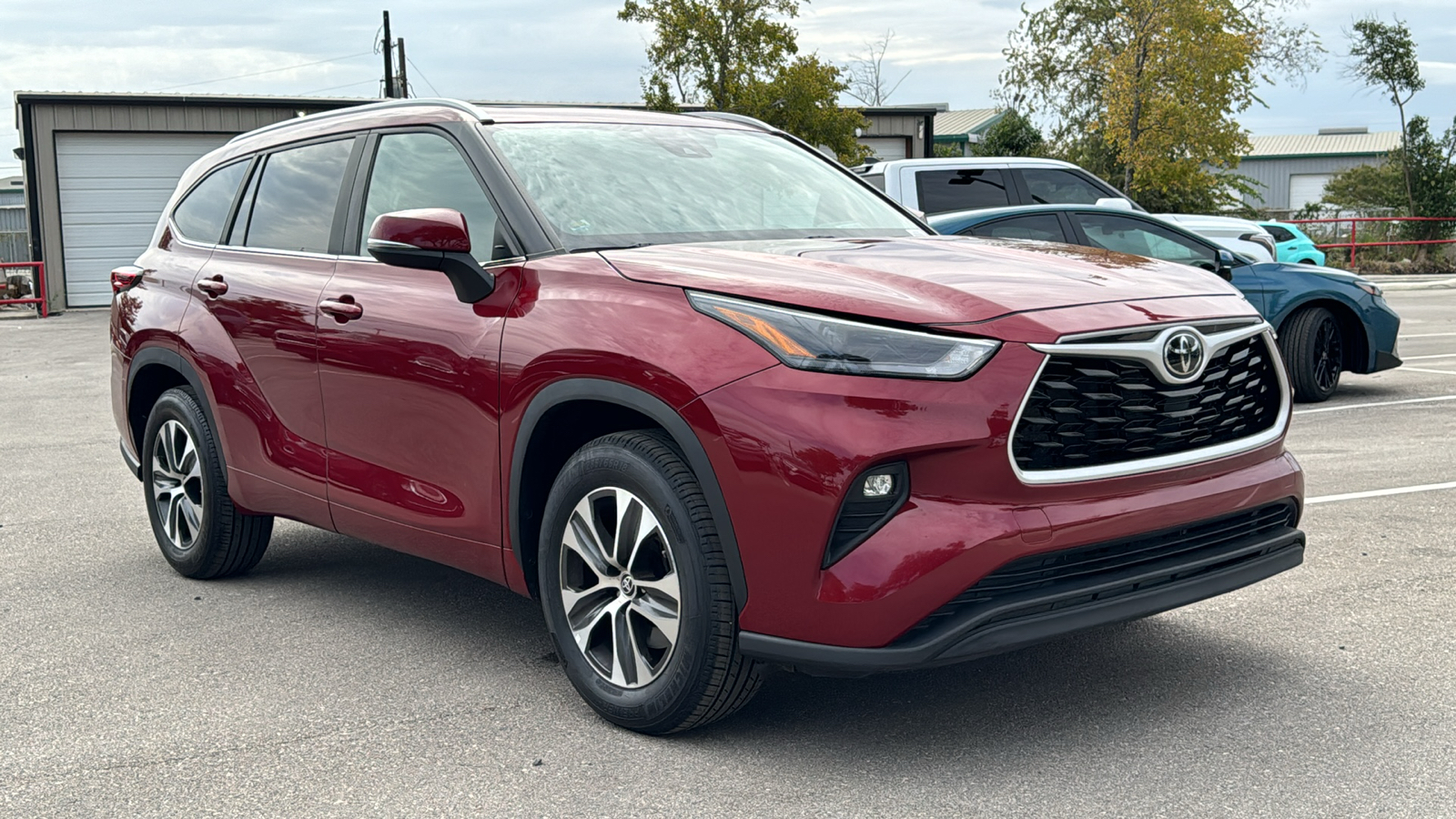 2023 Toyota Highlander XLE 38