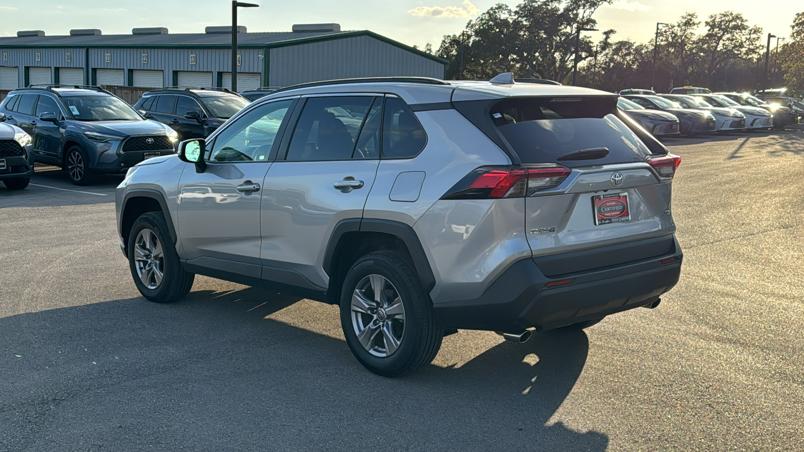 2024 Toyota RAV4 XLE 5