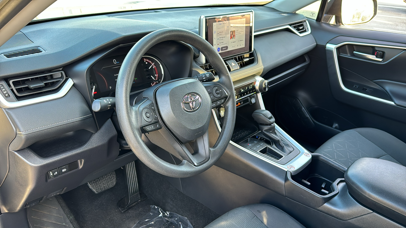 2024 Toyota RAV4 XLE 11