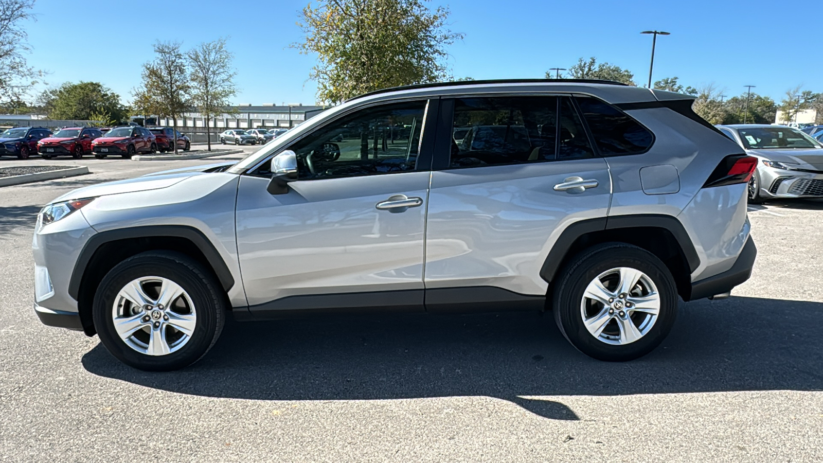 2021 Toyota RAV4 XLE 4