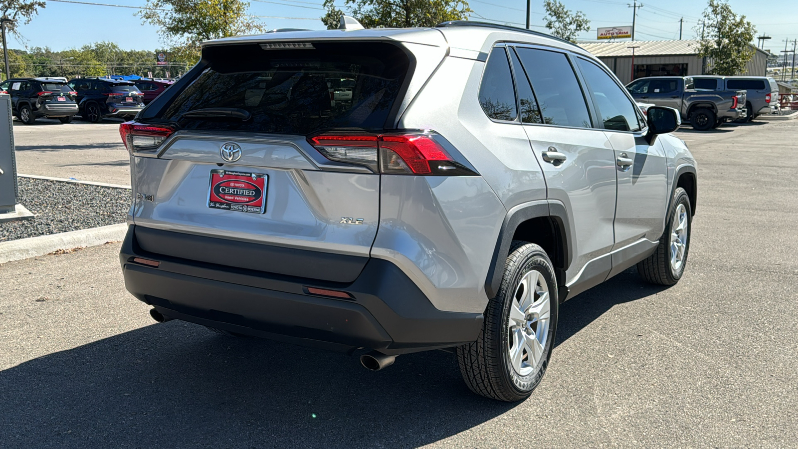 2021 Toyota RAV4 XLE 7