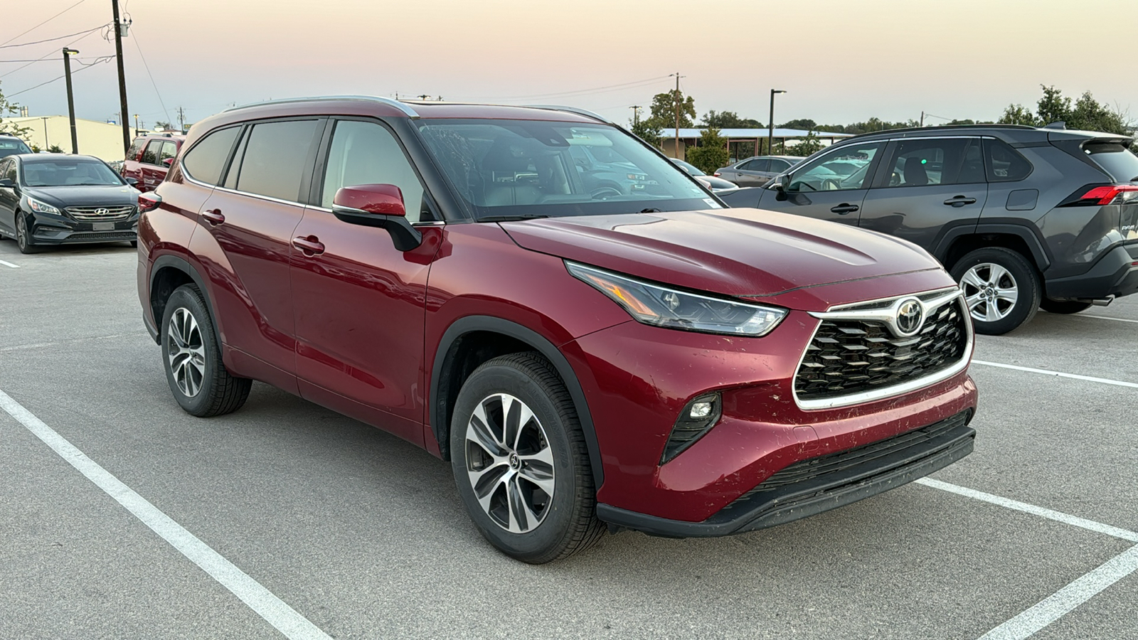 2023 Toyota Highlander XLE 2