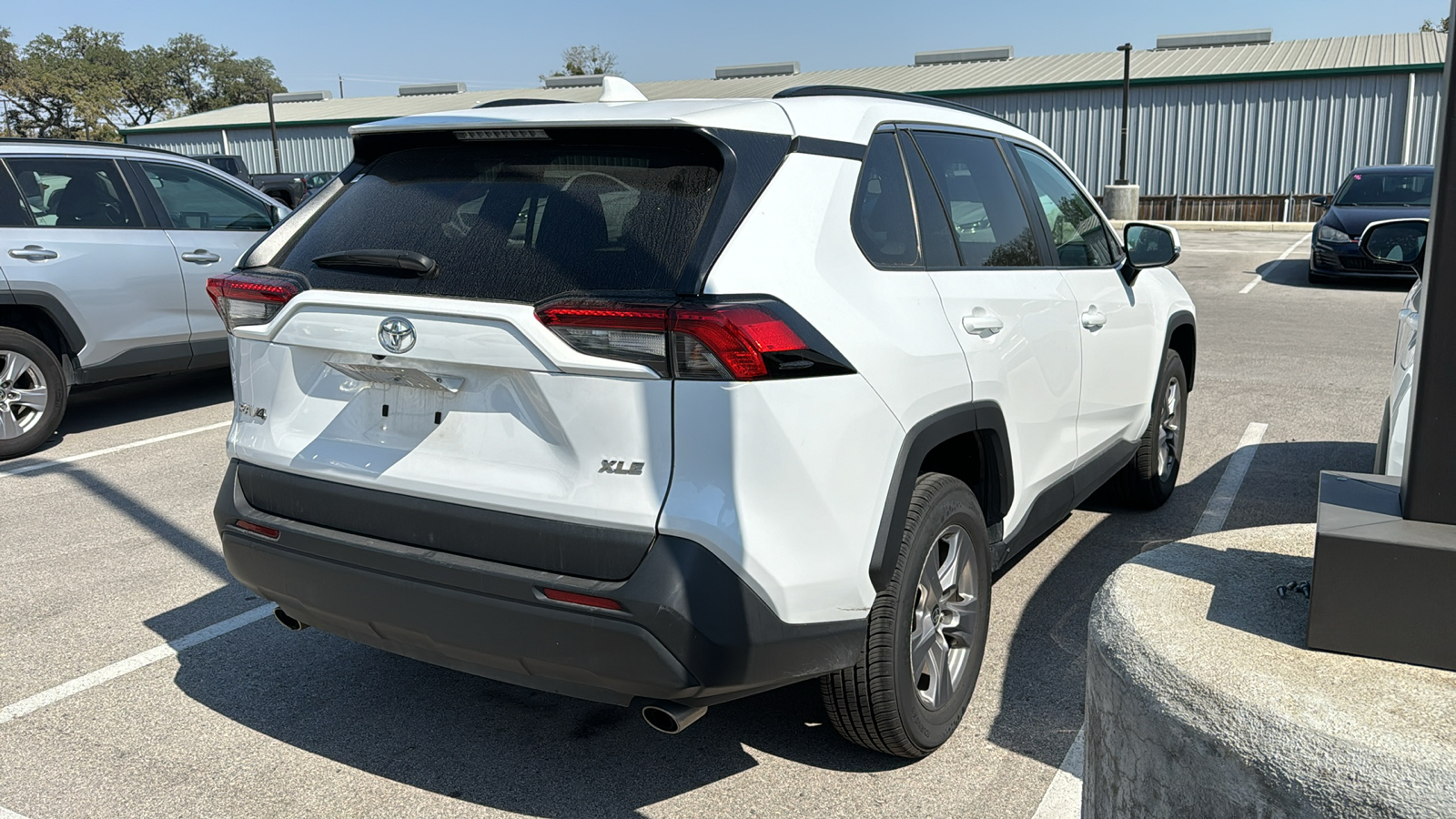 2023 Toyota RAV4 XLE 5