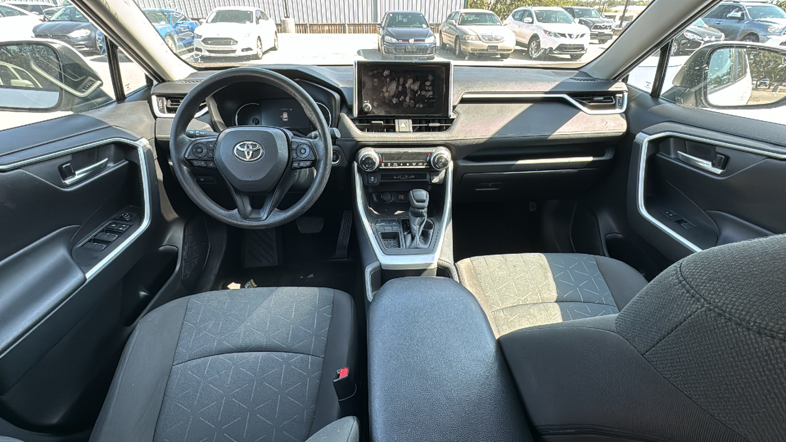 2023 Toyota RAV4 XLE 9