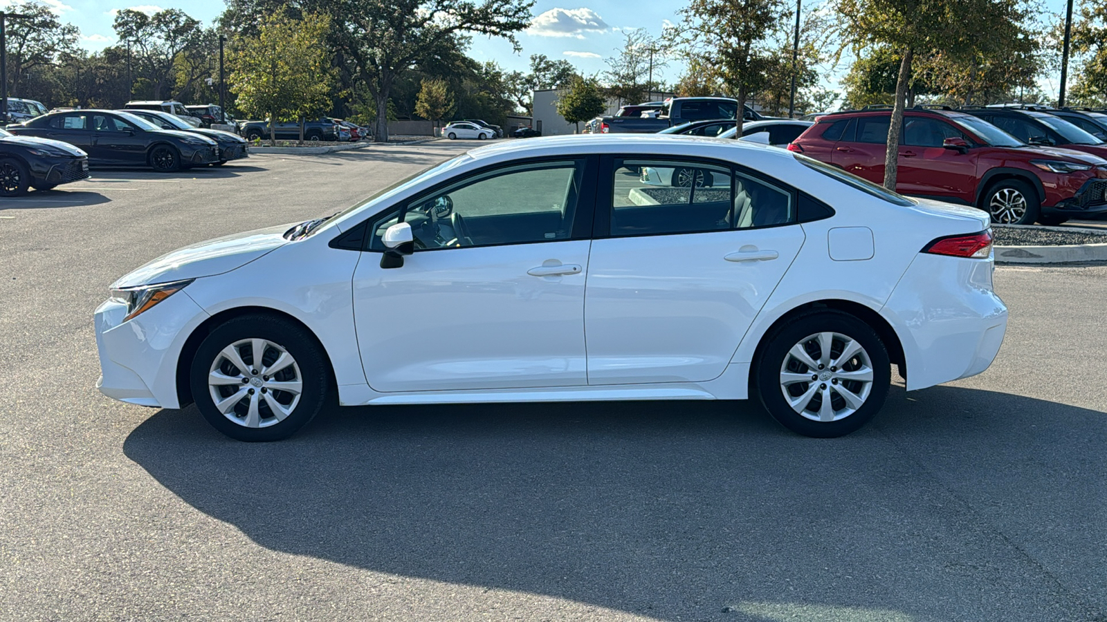 2022 Toyota Corolla LE 4