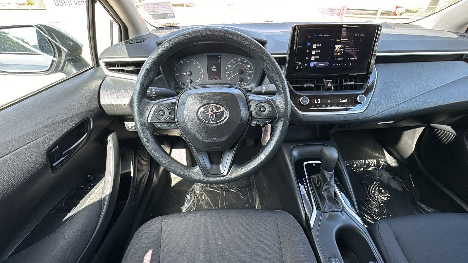 2024 Toyota Corolla LE 18