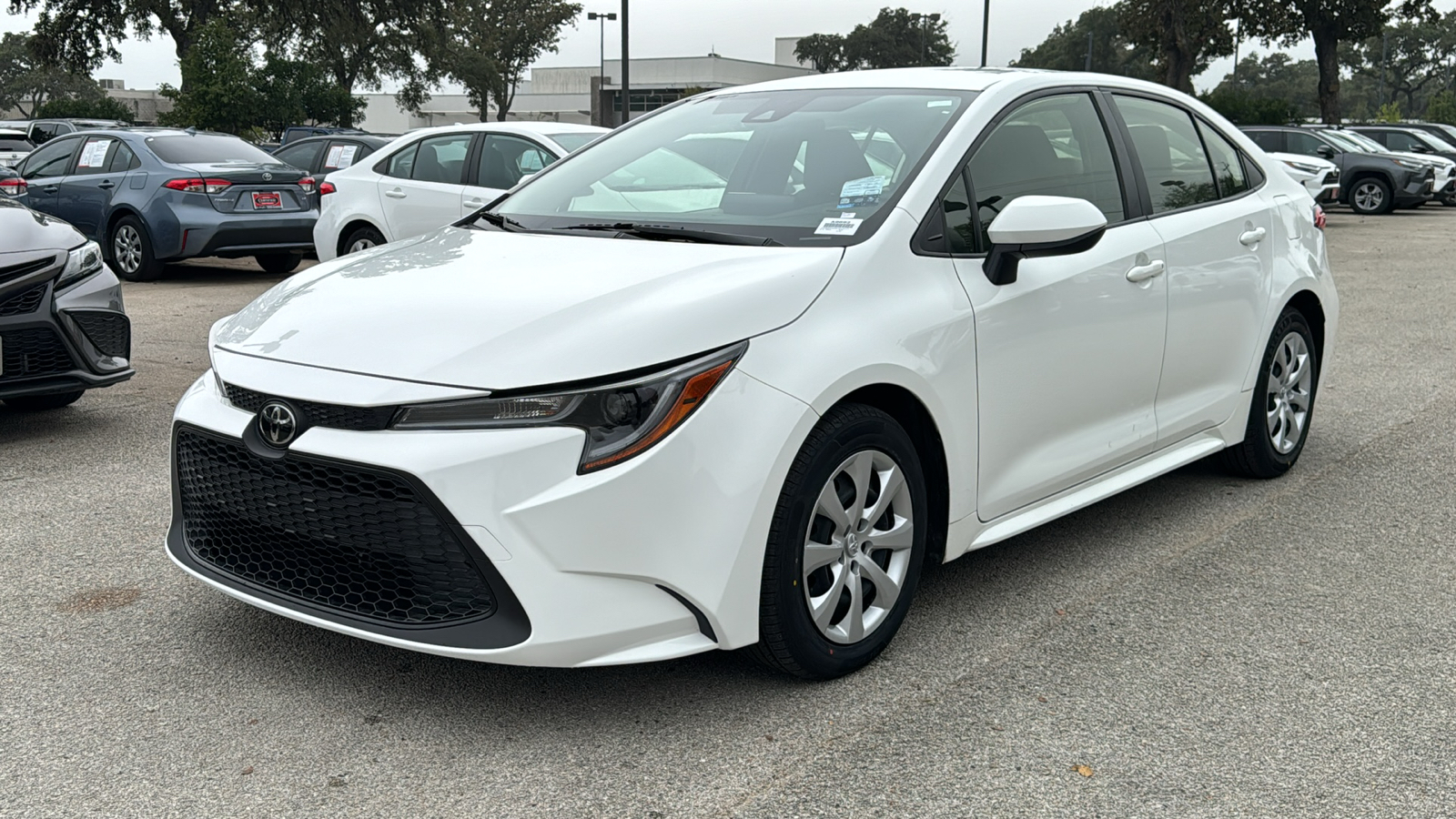 2022 Toyota Corolla LE 3