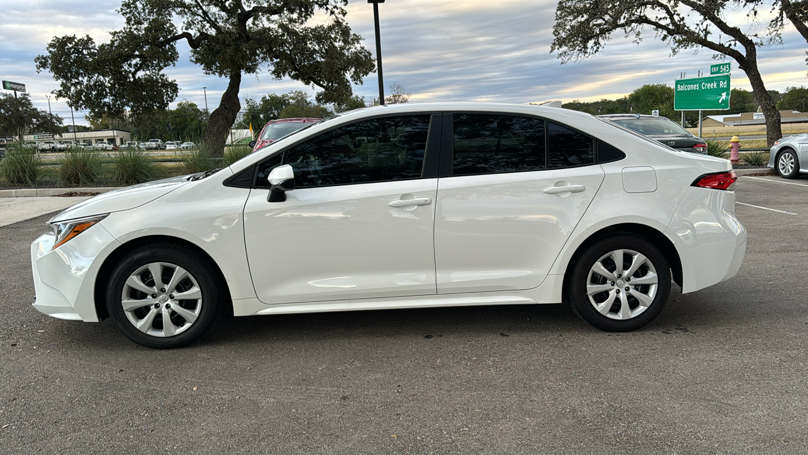 2024 Toyota Corolla LE 4