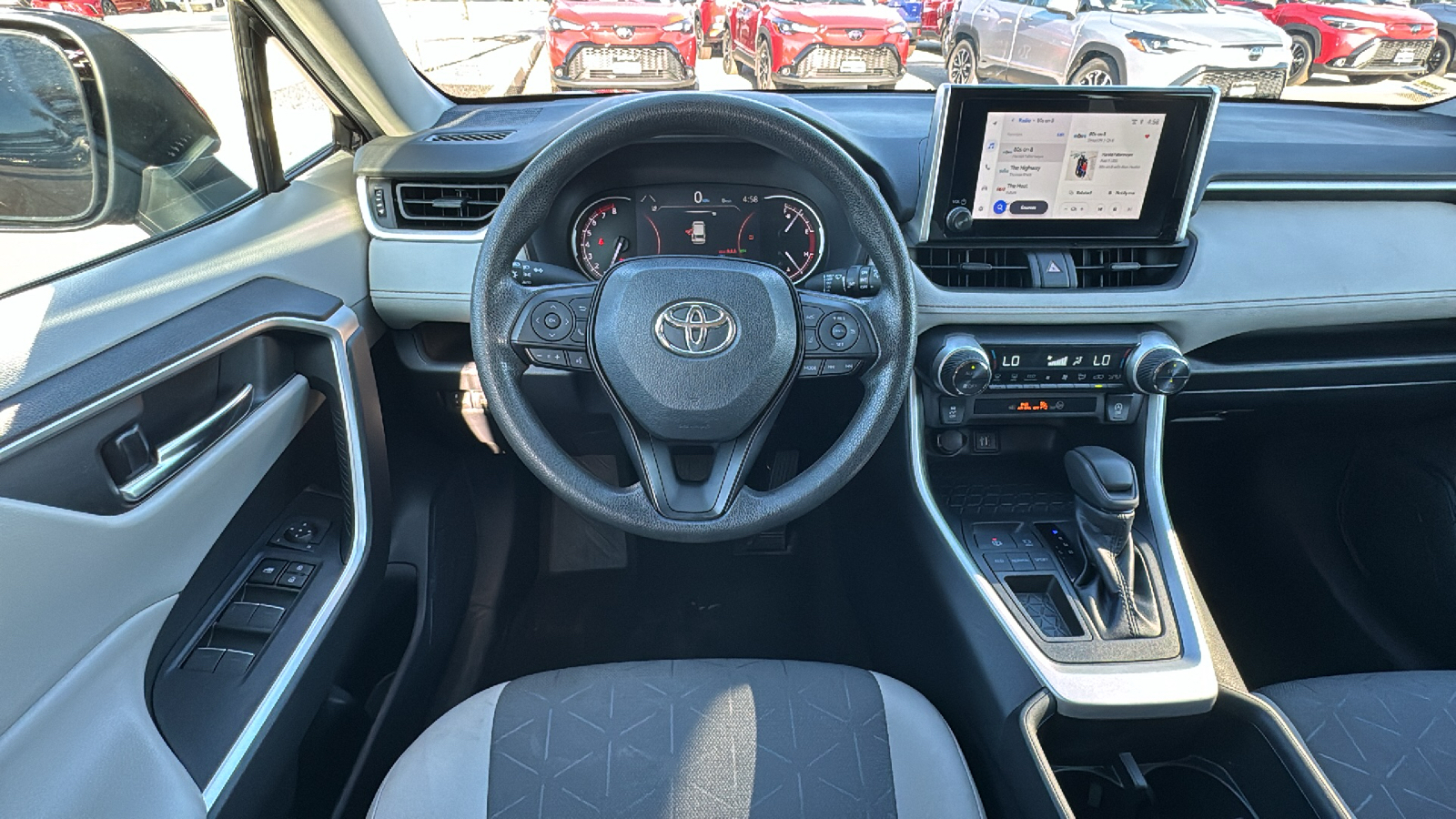 2023 Toyota RAV4 XLE 19