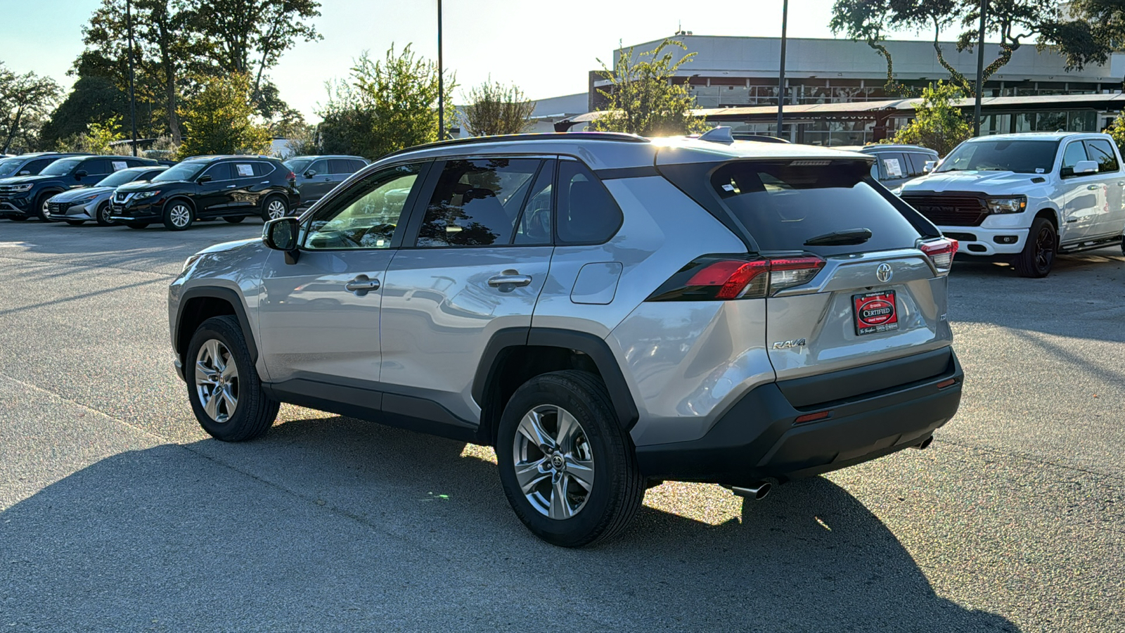 2024 Toyota RAV4 XLE 5